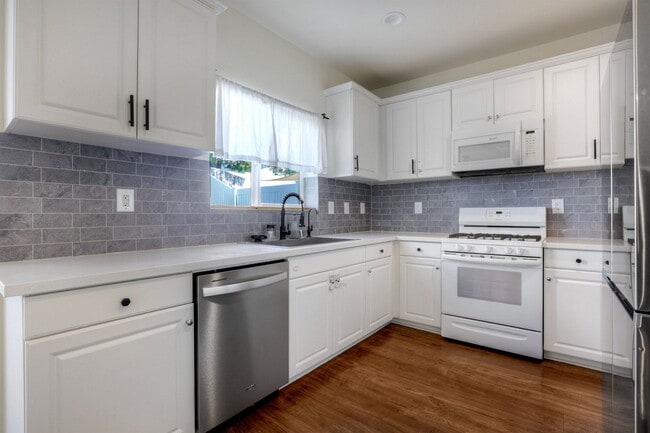 Photo - Beautiful Horse Creek Ridge Spacious 3 Bed / 2.5 Bath Home in Fallbrook with Solar