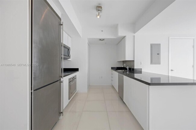 Photo - 92 SW 3rd St Unit 3902