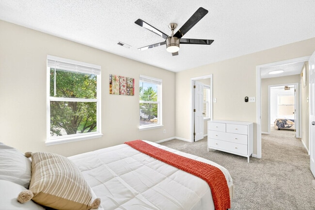 Photo - 12114 Brushfield Ln Unit SI ID1497076P