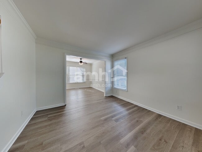 Photo - 4905 Heritage Woods Ct