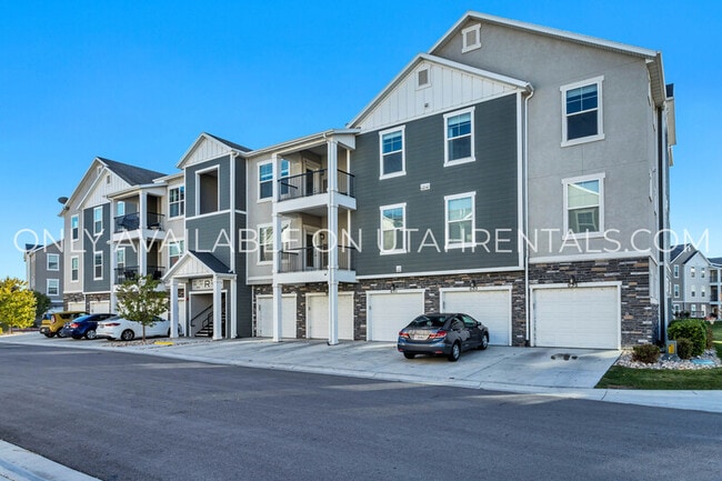 Photo - 627 N Sun Peak Dr