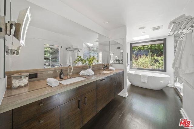 Photo - 3 Latimer Rd