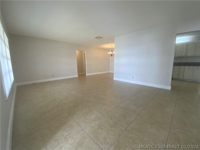 Photo - 7104 NW 70th St
