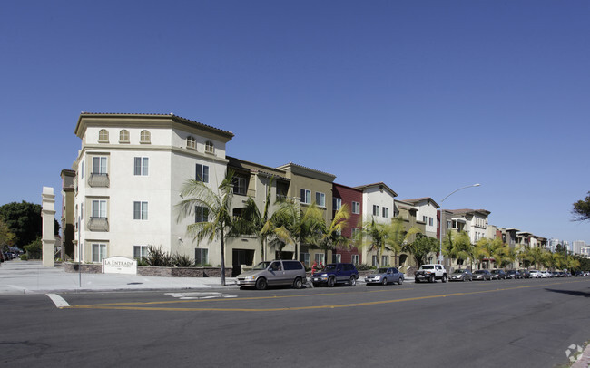 Building Photo - La Entrada Rental