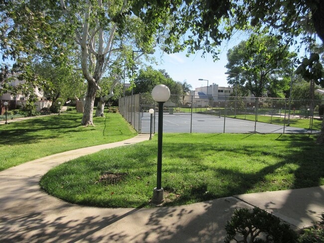 Building Photo - Duggan Property Management, Inc presents  Canoga Park - 3 Bedroom 2.5 Bath