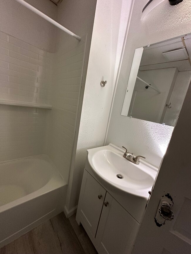 Photo - 2418 Central Ave Unit 2