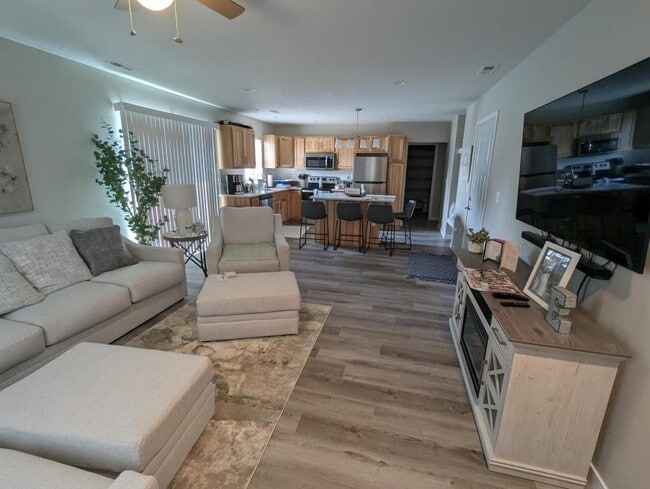 Photo - 10 Reserve Ct