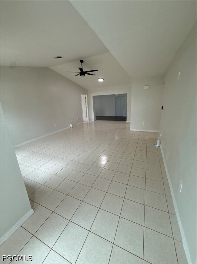 Photo - 233 SW 43rd St