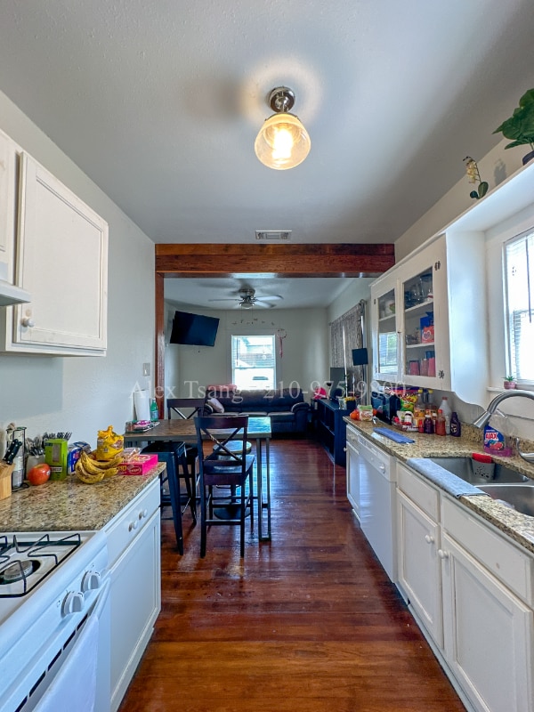 Photo - 902 Dakota St Casa