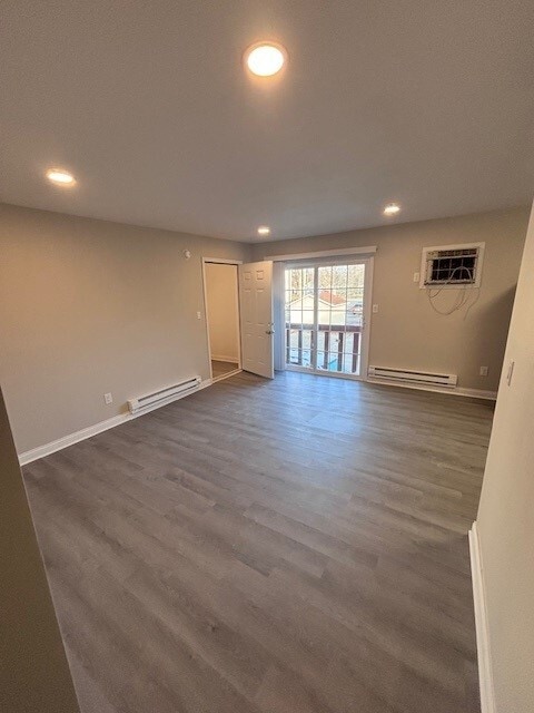 Photo - 710 W Mill St