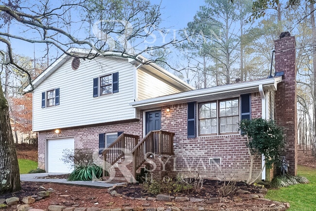 Photo - This charming 3BR, 2BA home is ready for you!