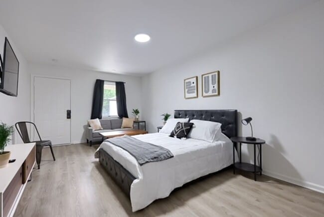 Building Photo - Sunrise Suites Unit 1 Rental