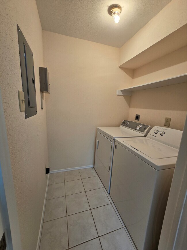 Photo - 9797 Leawood Blvd Unidad 1420