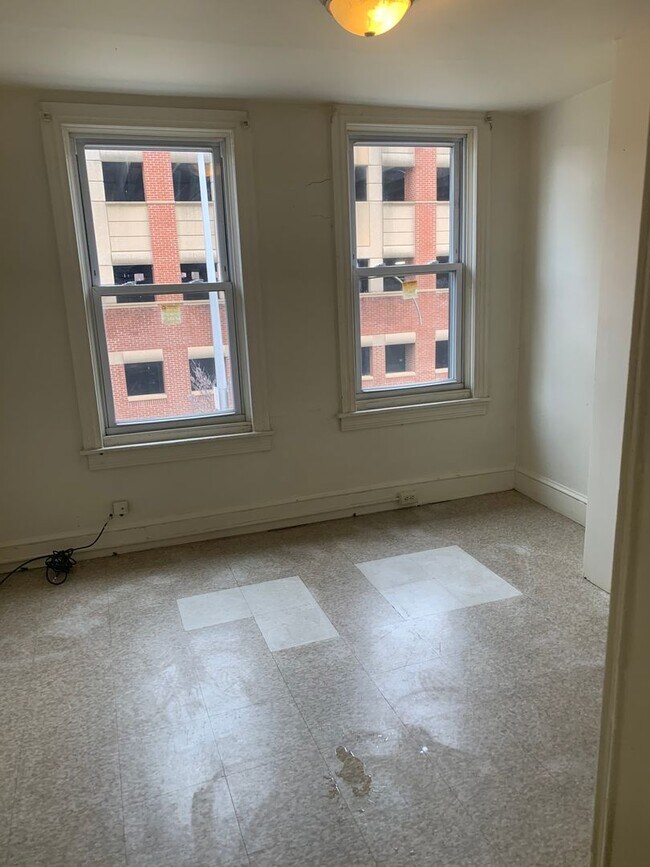 Photo - 725 Washington St Unit 105 Poplar