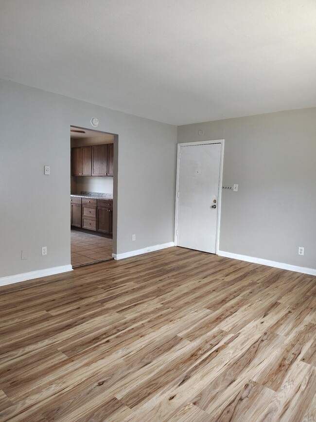 413 Wilkinson St Unit 5