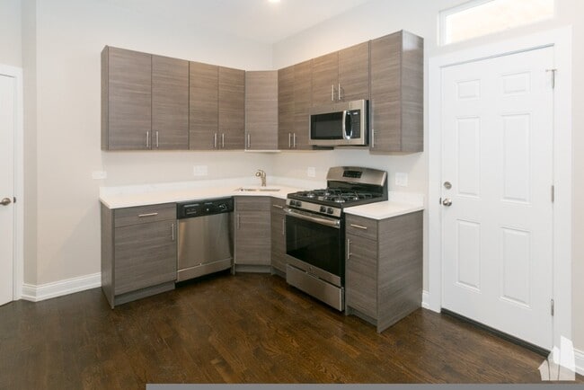 Photo - 2943 W Diversey Ave Apartment Unit 2E