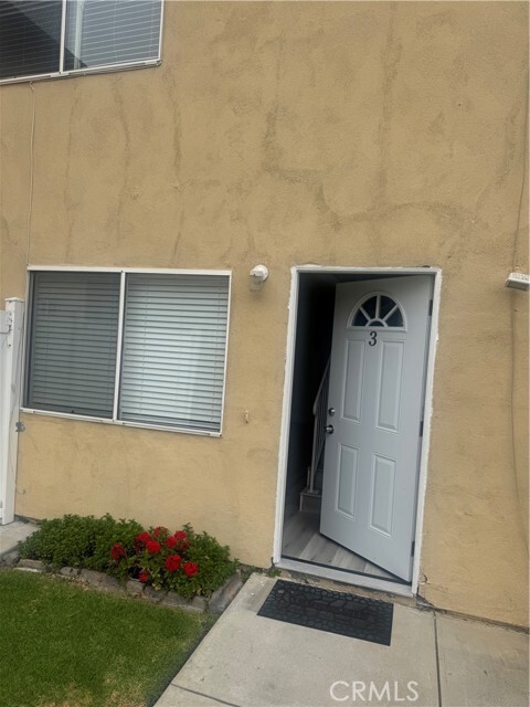 Building Photo - 4302 Howard Ave Unit 3 Rental