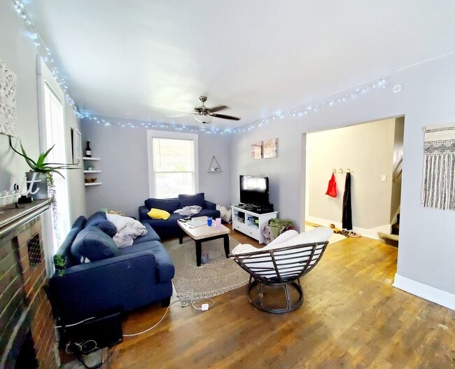 Photo - 630 S Howes St Unidad Whole House