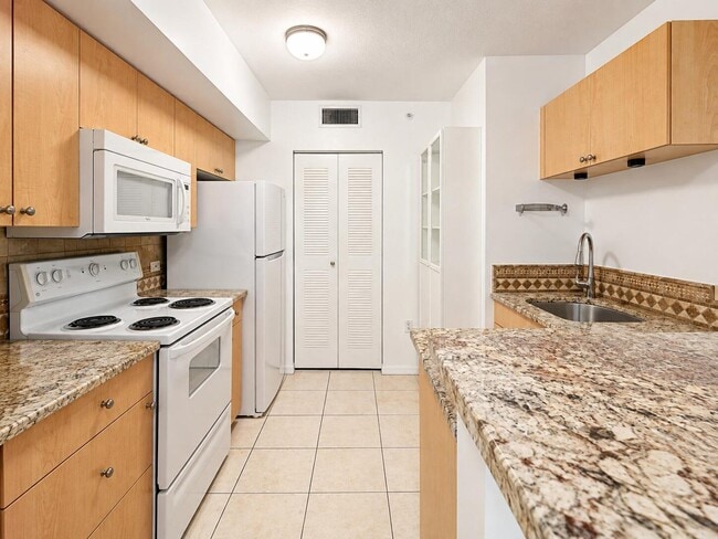 106 Villa Cir Unit 106