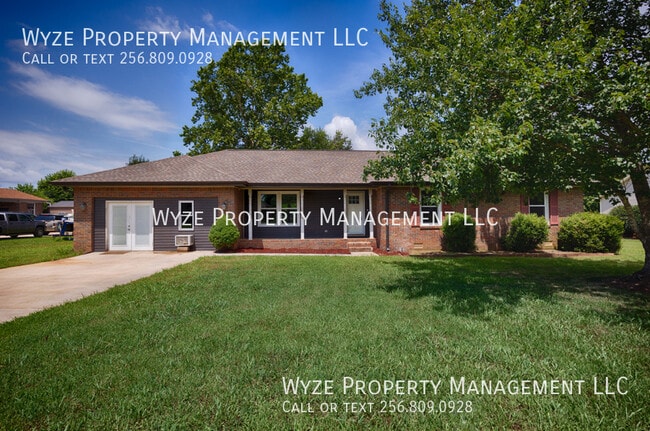 Photo - 118 Sweetwater Dr House