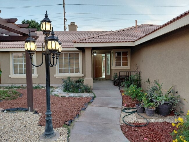 Photo - 936 Alameda St Unidad Main House