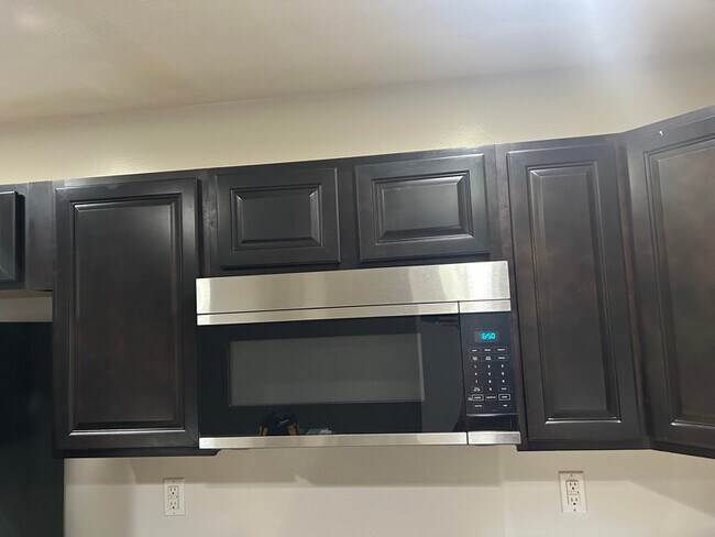 Photo - 204 Treeline Ln