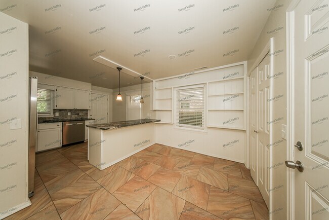 Photo - 2928 NW 67th St