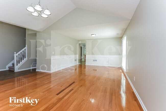 Photo - 2606 Loring Rd NW