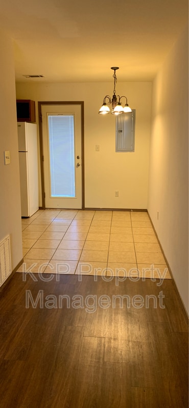 Photo - 3210 Phoenix Ave