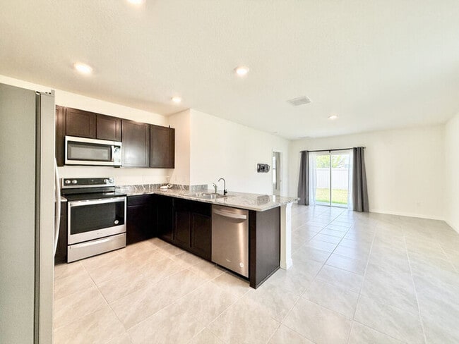 Photo - 5699 Chorleywood Ln