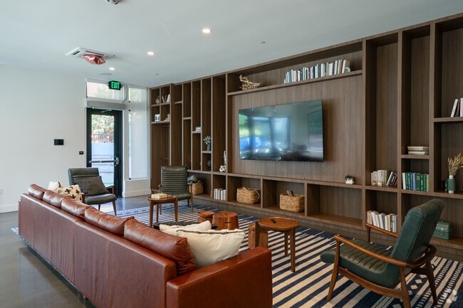 Athleisure Lounge - Waymark