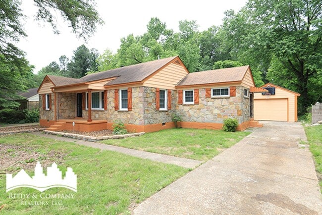 Photo - 3123 Signal St