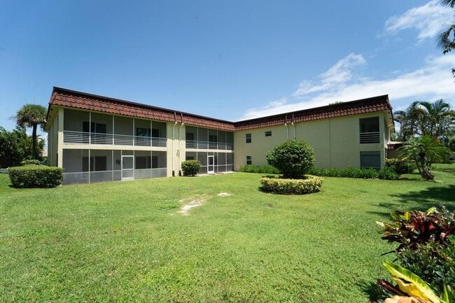 Photo - 717 S US Hwy 1