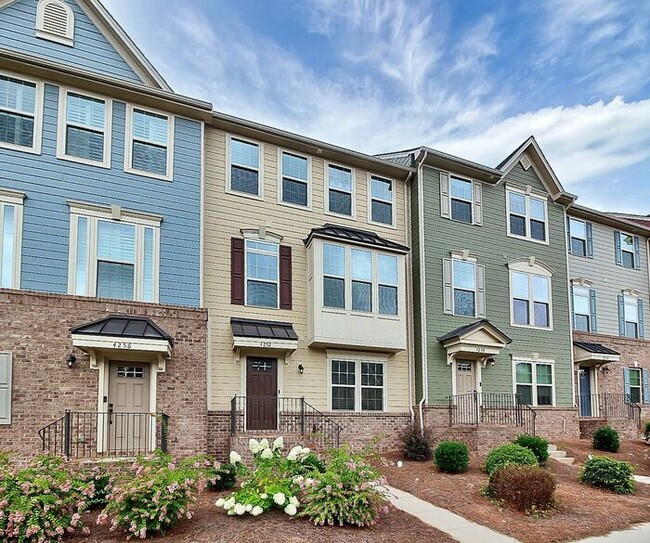 Photo - Stunning 3 Story 3BD/2+2HalfBA Townhome in...