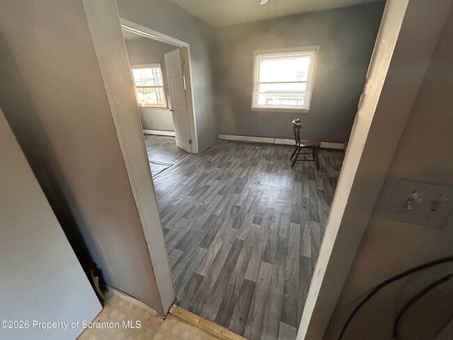 Building Photo - 1849 Clearview St