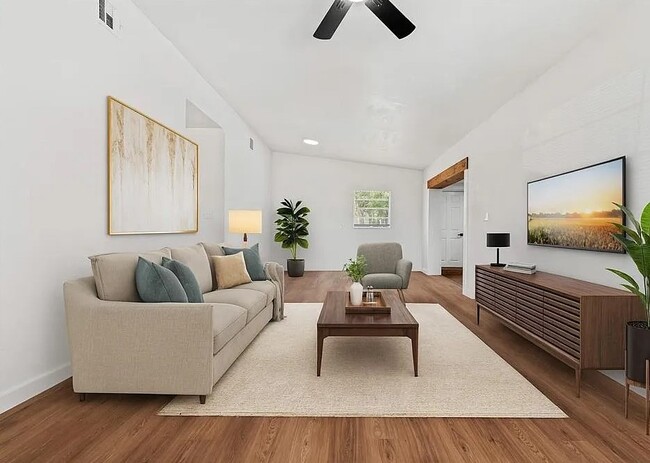 Photo - 1830 Hallum Ave