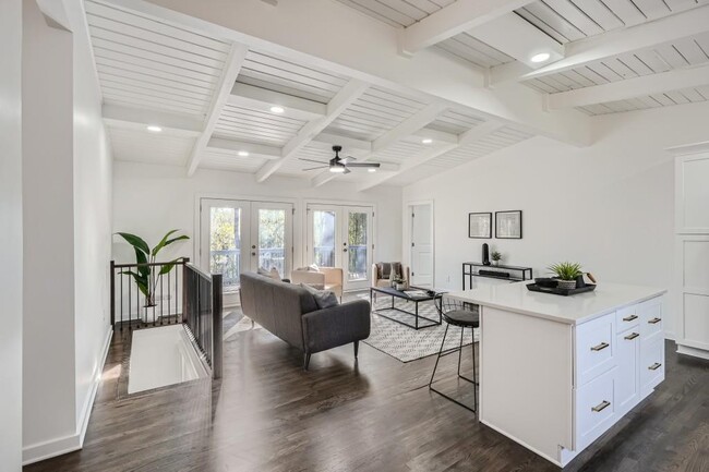 Photo - 2138 Drew Valley Rd NE