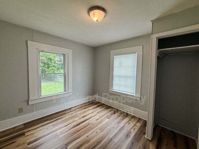 405 Andy St