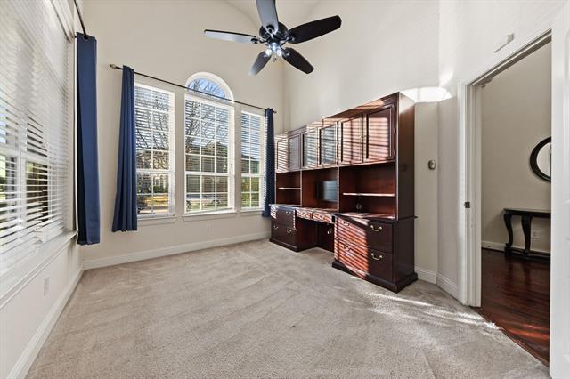 Photo - 15520 Mayflower Trail