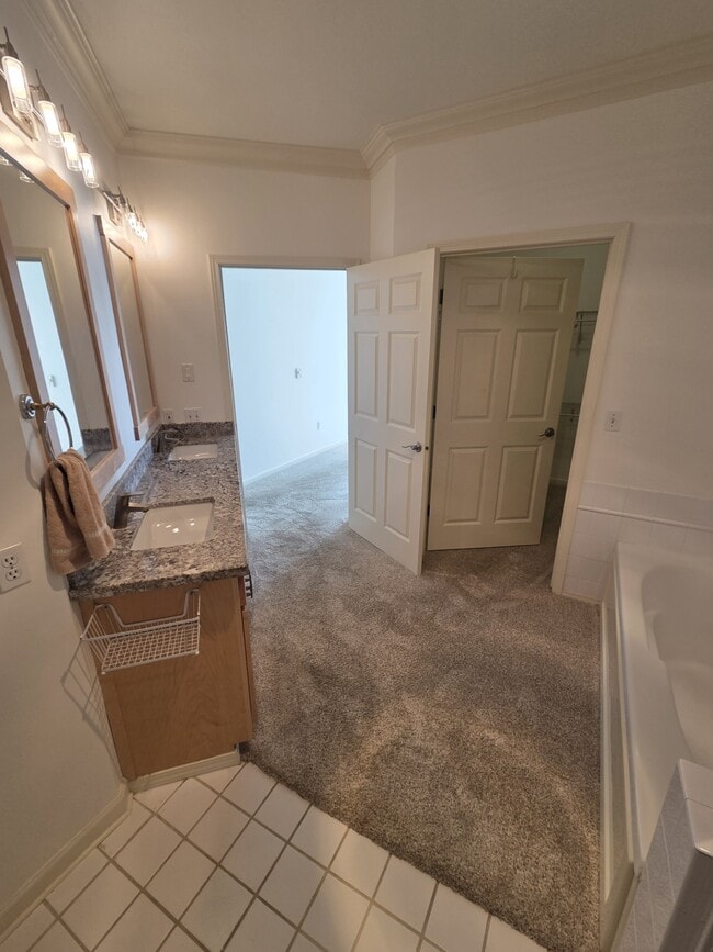 Photo - 6125 NE 175th St