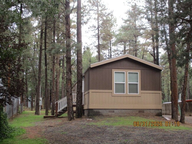 Photo - 1415 Flores Dr