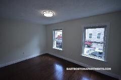 Photo - 130 Brooks St Unit 1