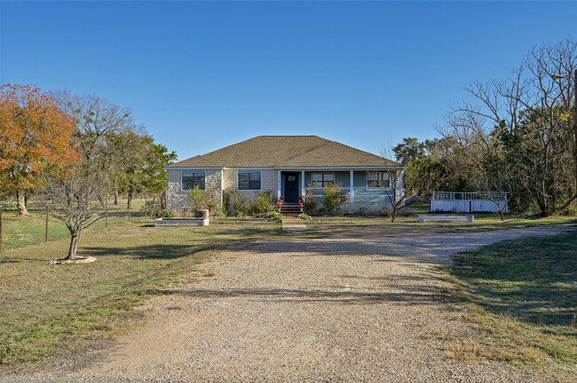 Photo - 105 Deep Lake Cir House