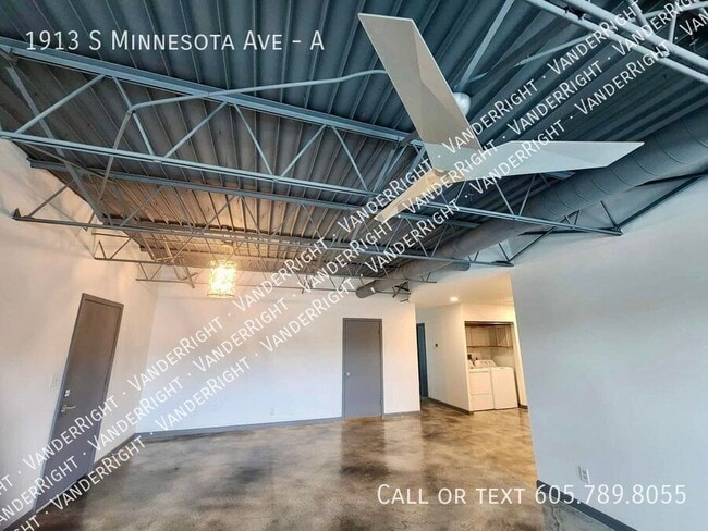 Photo - 1913 S Minnesota Ave Unidad A