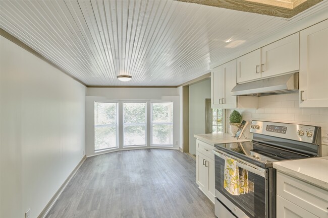 Photo - 220 Belmont St