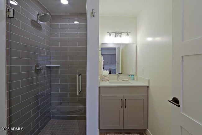 Photo - 475 N 9th St Unit 311