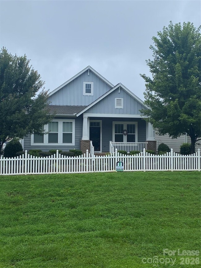 Building Photo - 4221 Courtly Ln
