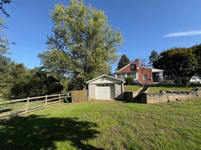 Photo - Brick Rancher with large yard near State Line