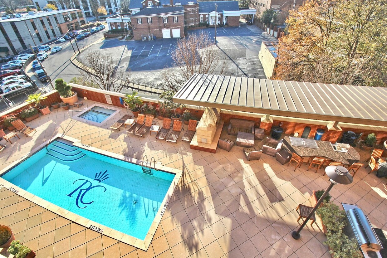 Photo - 701 Royal Ct (Charlotte, NC)