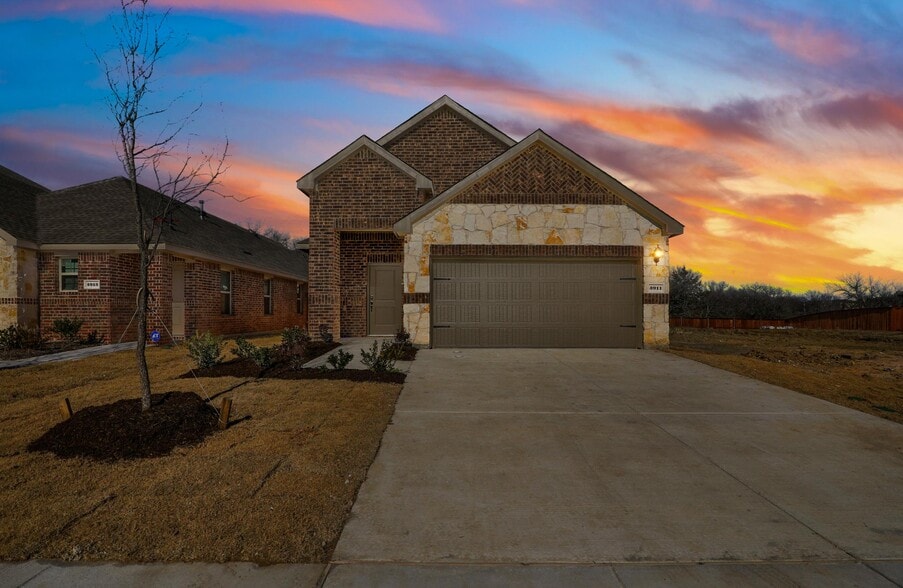 3911 Nature Ct